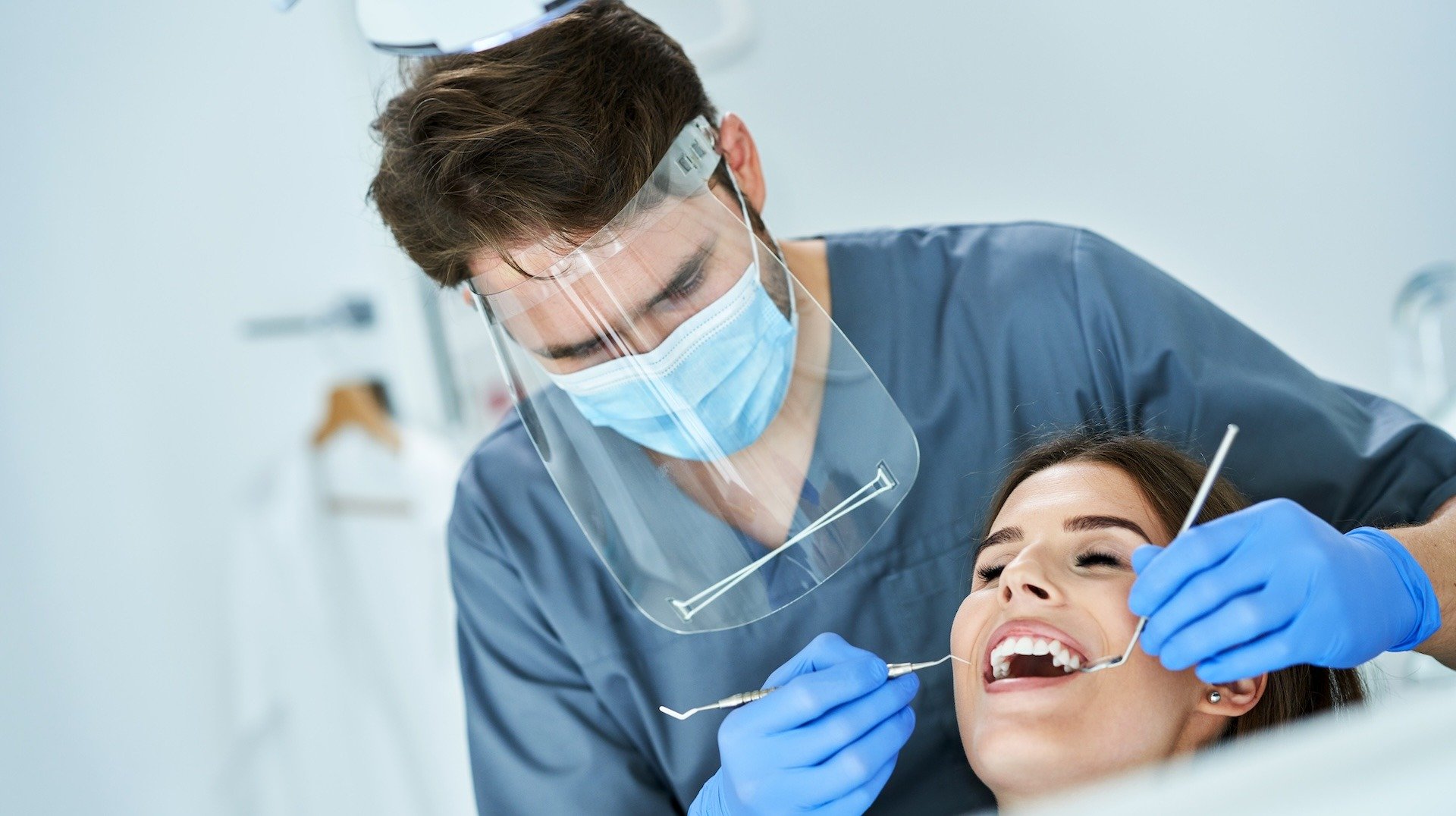 Dentist